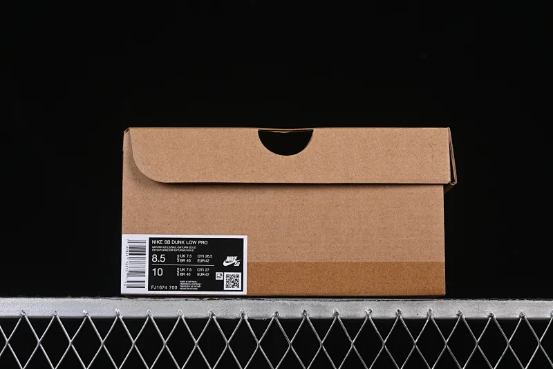 All Categories Nk SB Dunk Series Nk SB Dunk Low Low-top sneakers Nike SB Dunk Low "Saturn Gold" Warm Yang Yellow Low-top casual skateboard shoes FJ1674-700